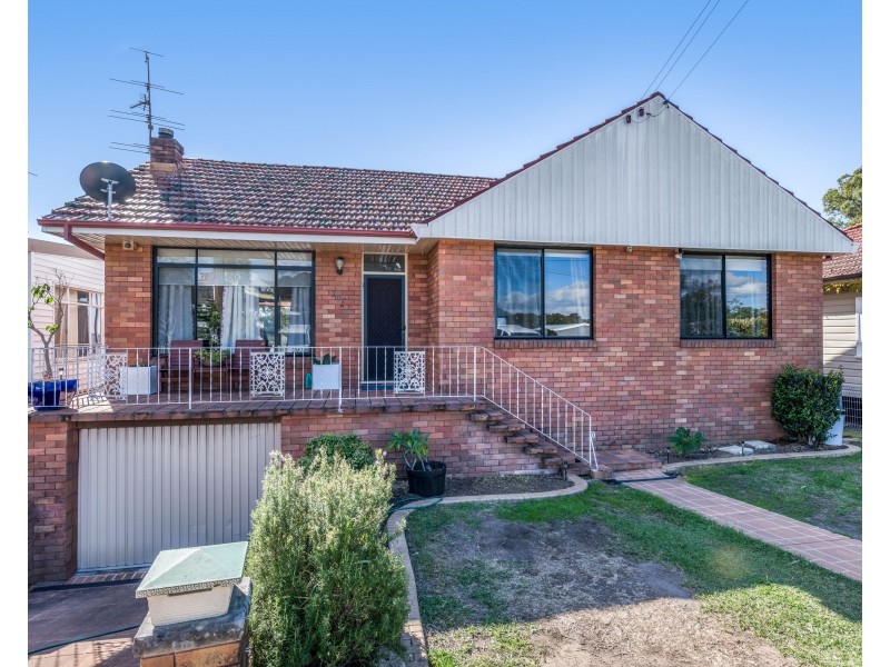 207 Excelsior Parade, Toronto NSW 2283