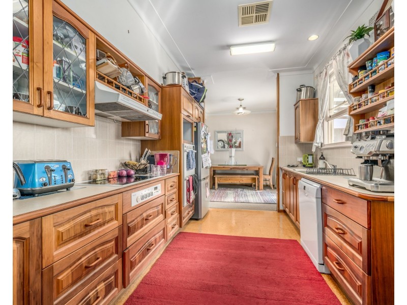207 Excelsior Parade, Toronto NSW 2283