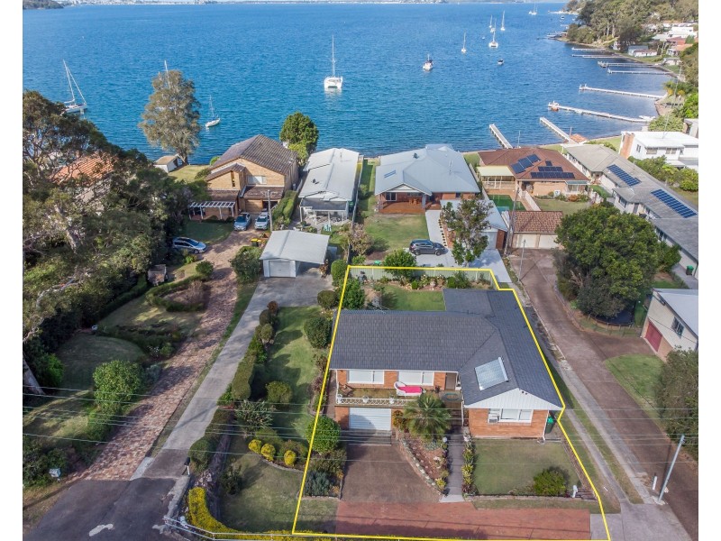 30a Ambrose Street, Carey Bay NSW 2283