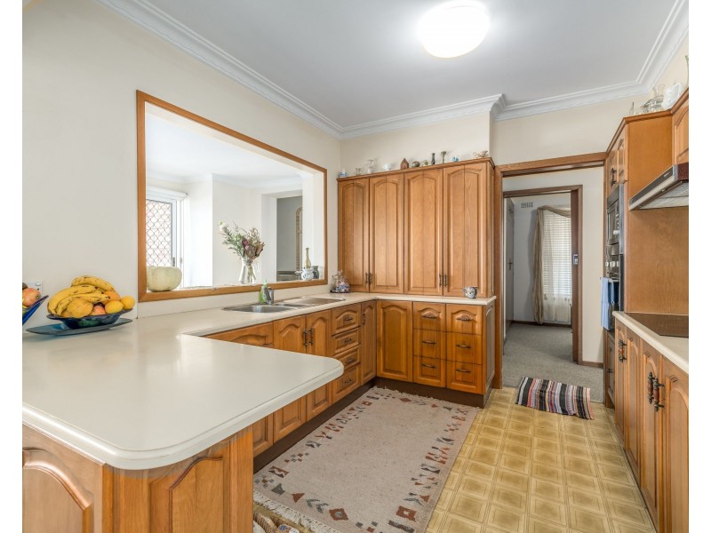 30a Ambrose Street, Carey Bay NSW 2283