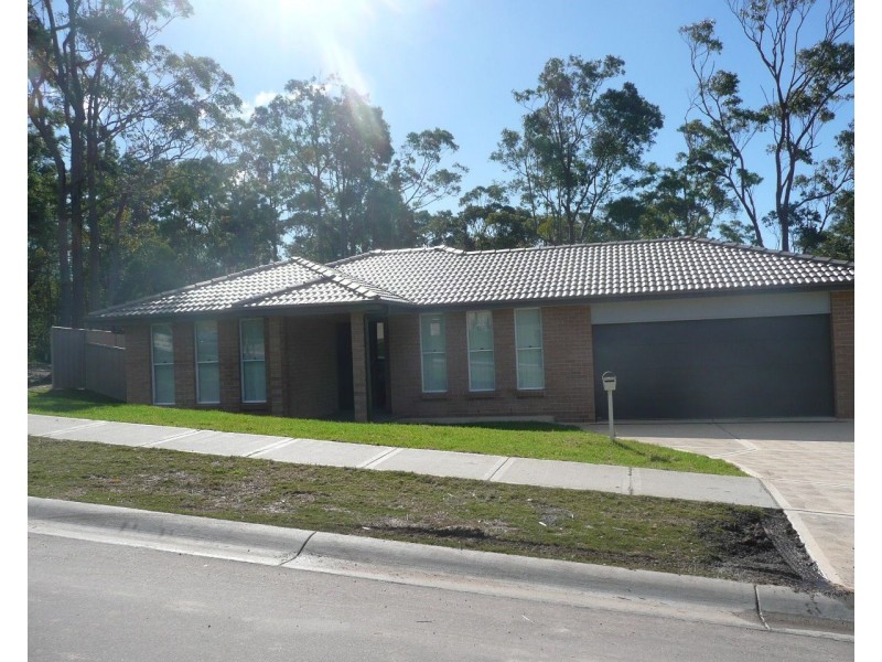 12 Graysynd Circuit, Cameron Park NSW 2285
