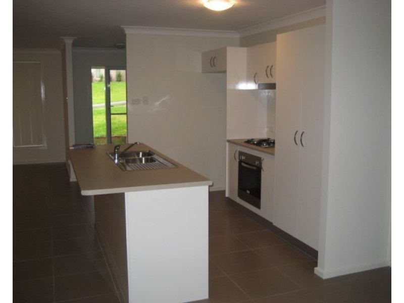 12 Graysynd Circuit, Cameron Park NSW 2285