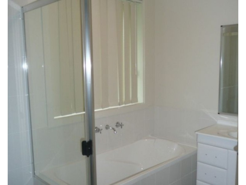 12 Graysynd Circuit, Cameron Park NSW 2285