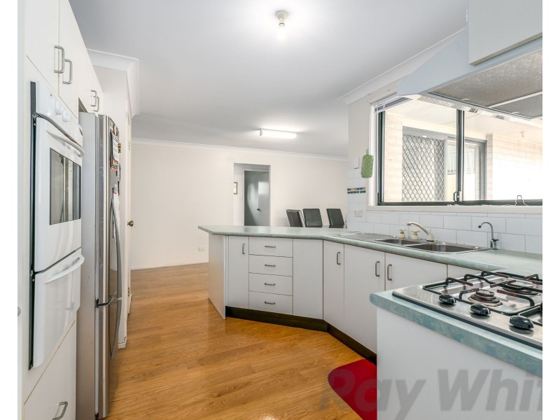 23 Southern Cross Drive, Woodrising NSW 2284