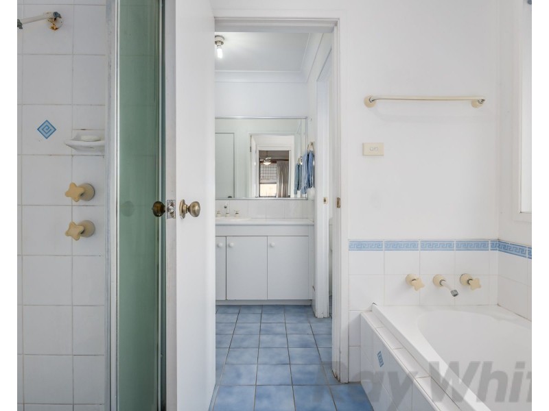 23 Southern Cross Drive, Woodrising NSW 2284