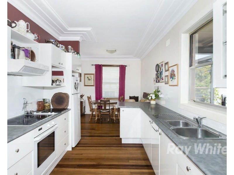 170 Excelsior Parade, Toronto NSW 2283