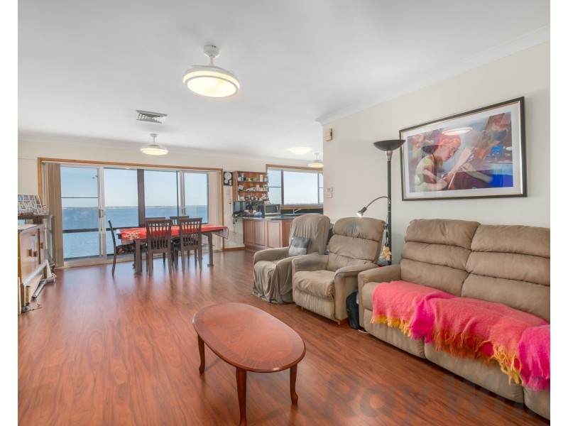 153 Fishing Point Road, Fishing Point NSW 2283