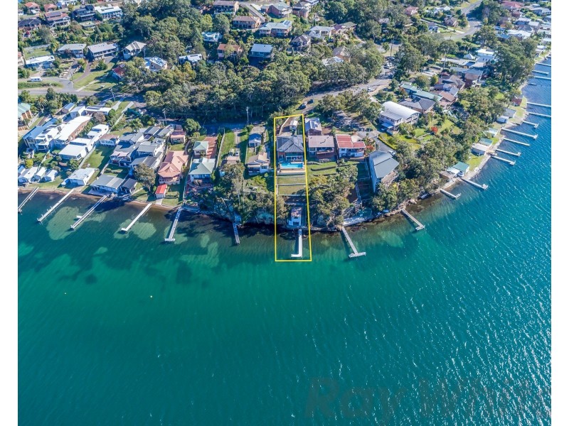 153 Fishing Point Road, Fishing Point NSW 2283