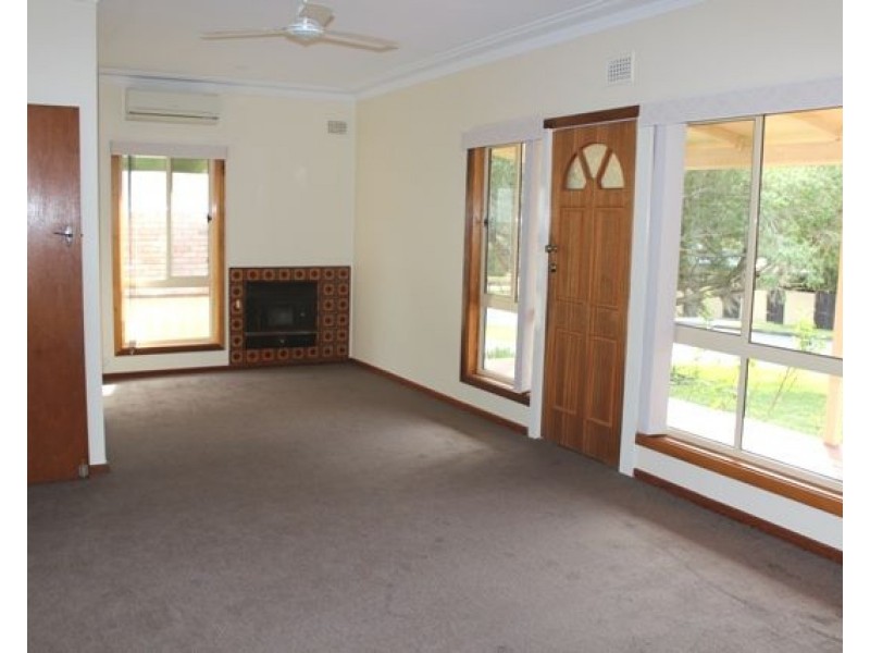56 Amelia Street, Carey Bay NSW 2283
