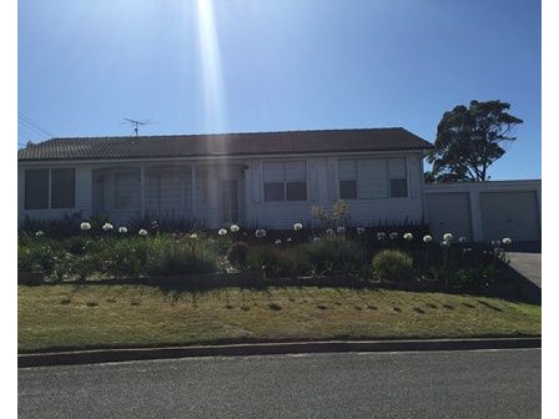 12 Lorraine Street, Charlestown NSW 2290