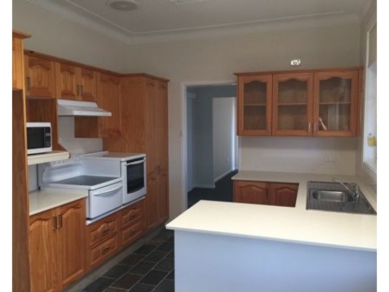 12 Lorraine Street, Charlestown NSW 2290