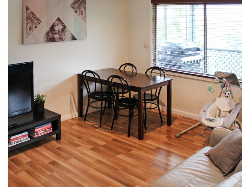 12 Sandra Street, Fennell Bay NSW 2283