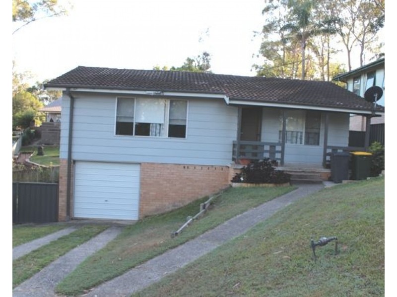 11 Molokan Place, Bolton Point NSW 2283