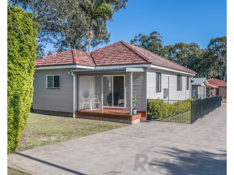 13A Anzac Parade, Toronto NSW 2283