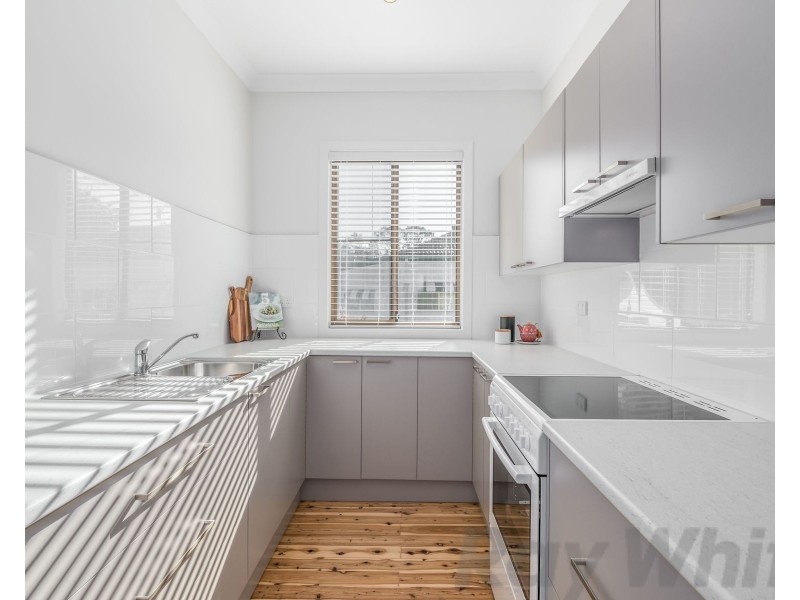 13A Anzac Parade, Toronto NSW 2283