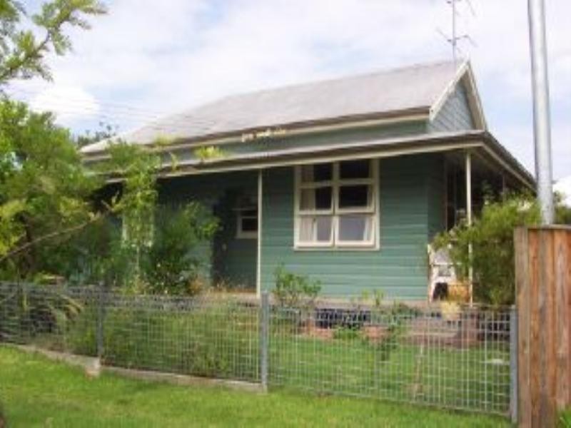 40 Brougham Avenue, Fennell Bay NSW 2283