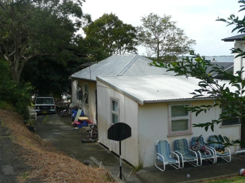 1 Beale Street, Coal Point NSW 2283
