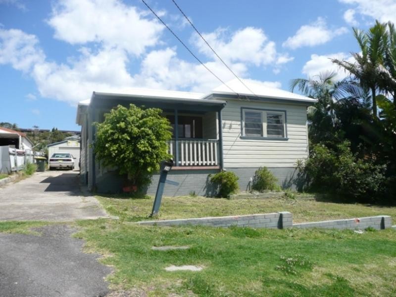34 Fishing Point Road, Fishing Point NSW 2283