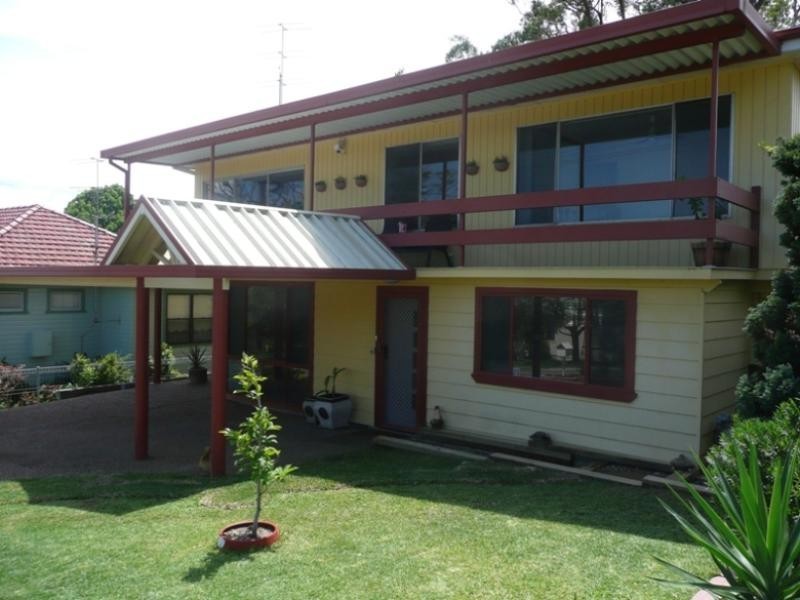 112 Bay Road, Bolton Point NSW 2283
