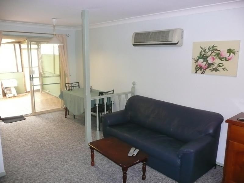 34 Endeavour Close, Woodrising NSW 2284
