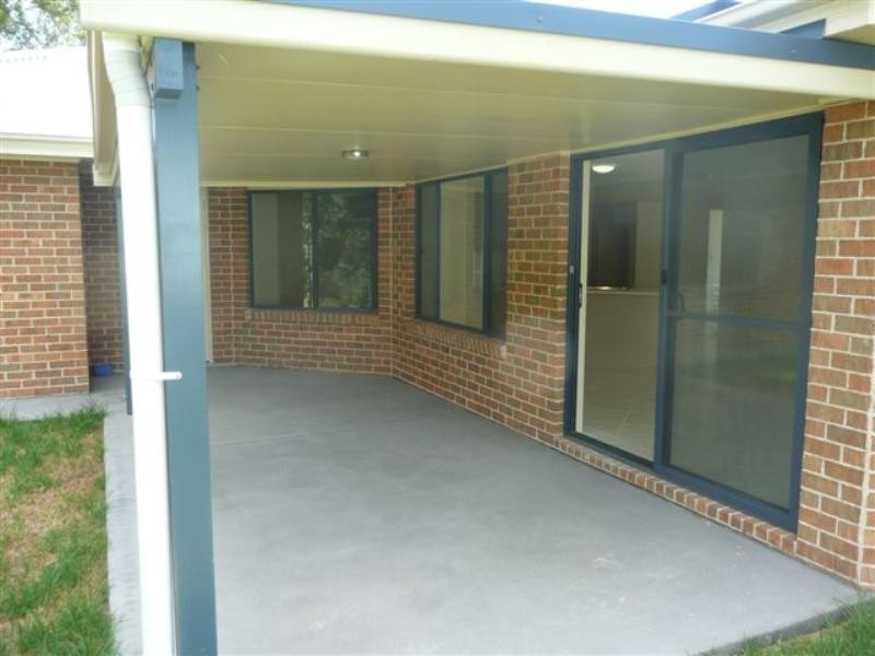 75a Bay Road, Bolton Point NSW 2283