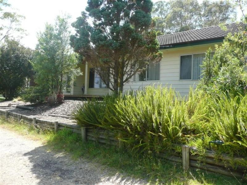 10 Barina Avenue, Kilaben Bay NSW 2283
