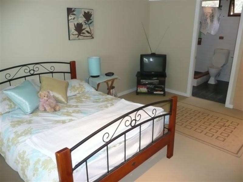 210 Coal Point Road, Coal Point NSW 2283
