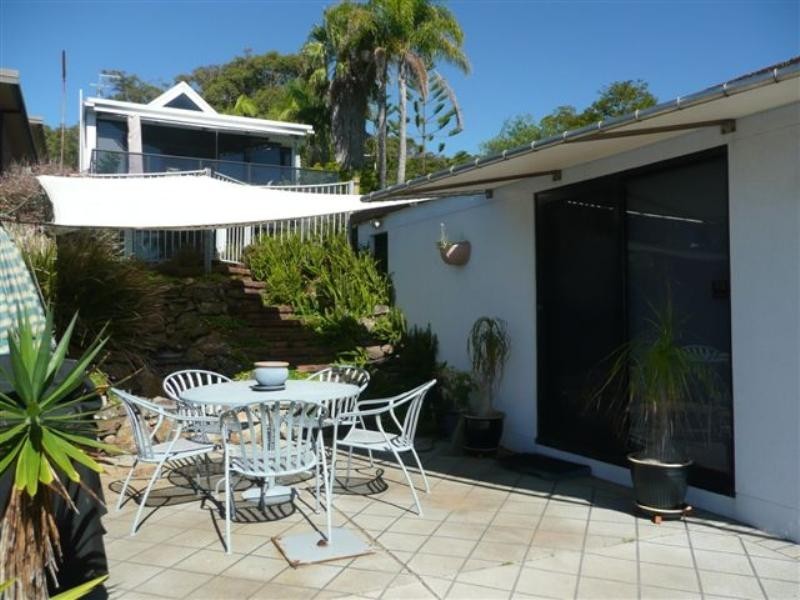 1 Whitelocke Street, Coal Point NSW 2283