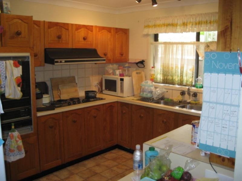 4 Jabiru Street, Carey Bay NSW 2283
