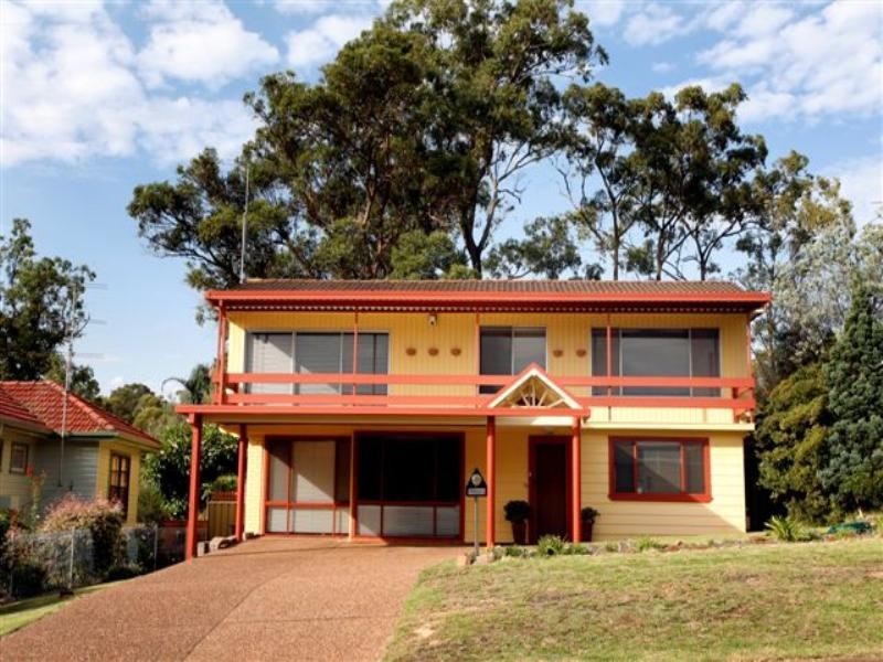 112 Bay Road, Bolton Point NSW 2283