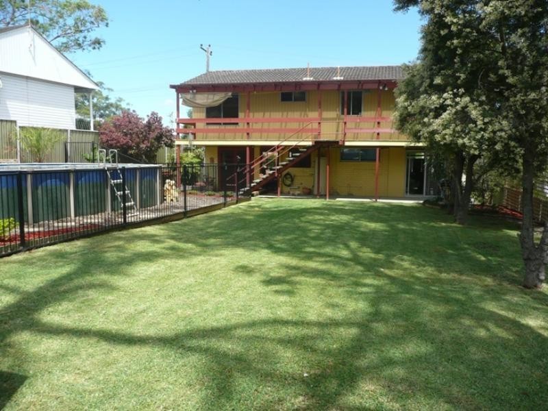 112 Bay Road, Bolton Point NSW 2283
