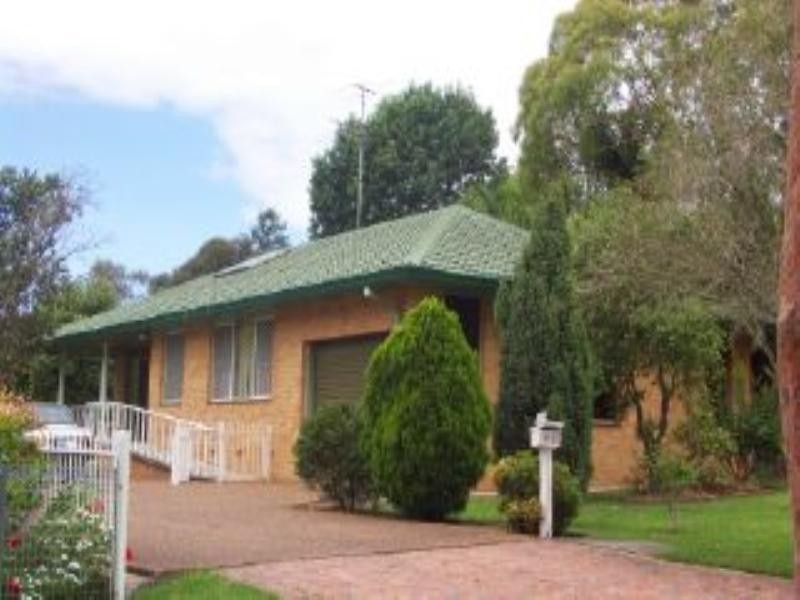 13 Rosemary Row, Rathmines NSW 2283