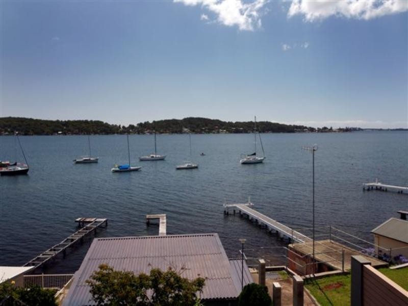59 Fishing Point Road, Fishing Point NSW 2283