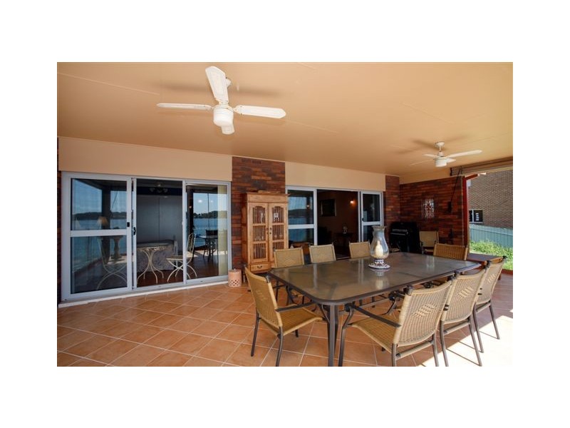 59 Fishing Point Road, Fishing Point NSW 2283