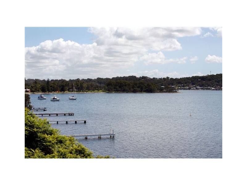 59 Fishing Point Road, Fishing Point NSW 2283