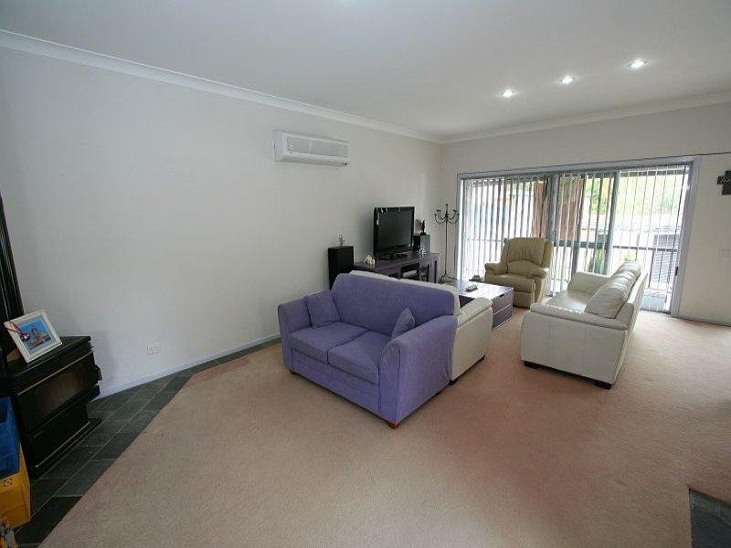 35 Brougham Avenue, Fennell Bay NSW 2283