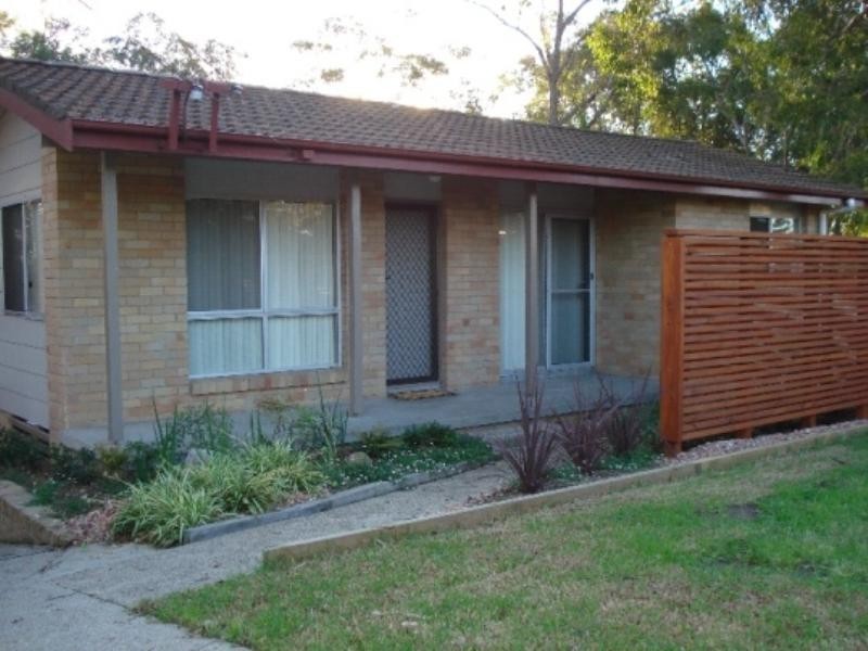 19 The Ridgeway, Bolton Point NSW 2283