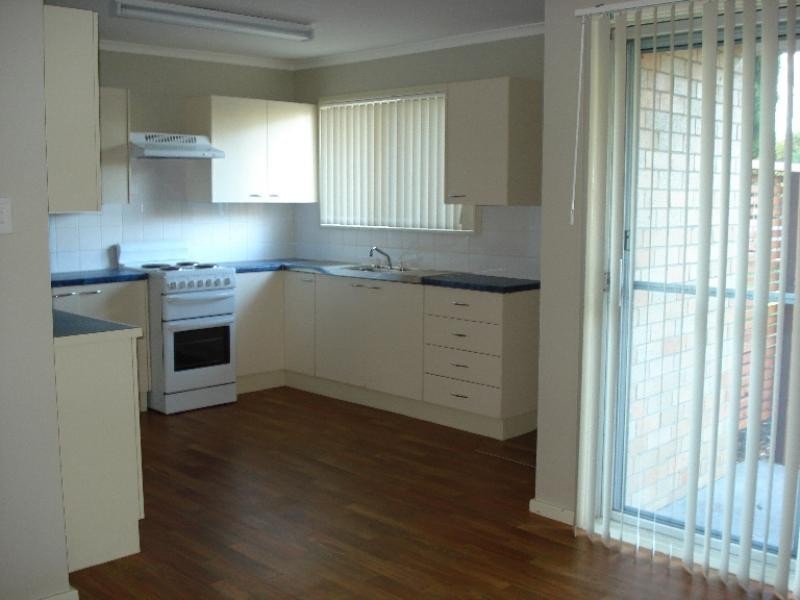 19 The Ridgeway, Bolton Point NSW 2283
