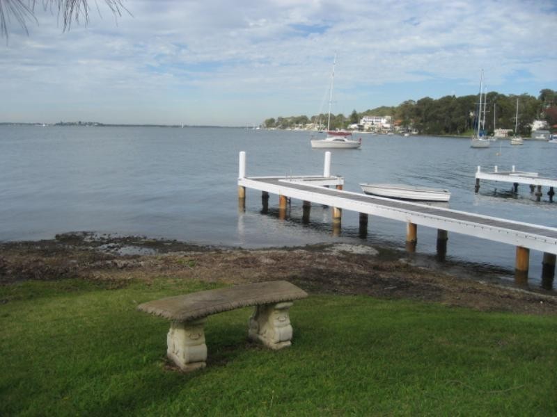 4/8 Ambrose Street, Carey Bay NSW 2283