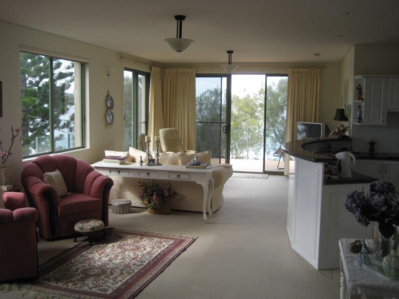 4/8 Ambrose Street, Carey Bay NSW 2283