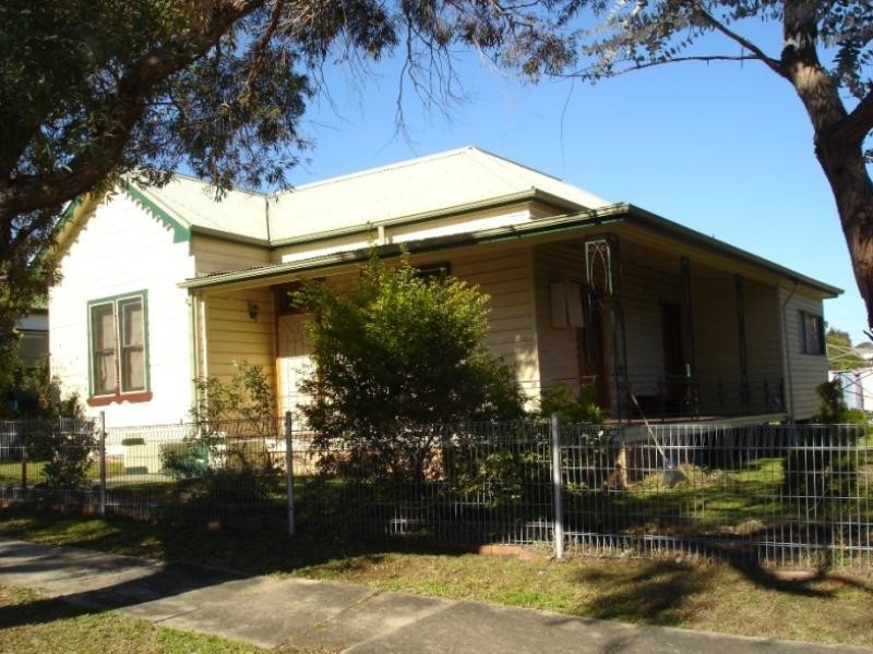 48 First Street, Booragul NSW 2284