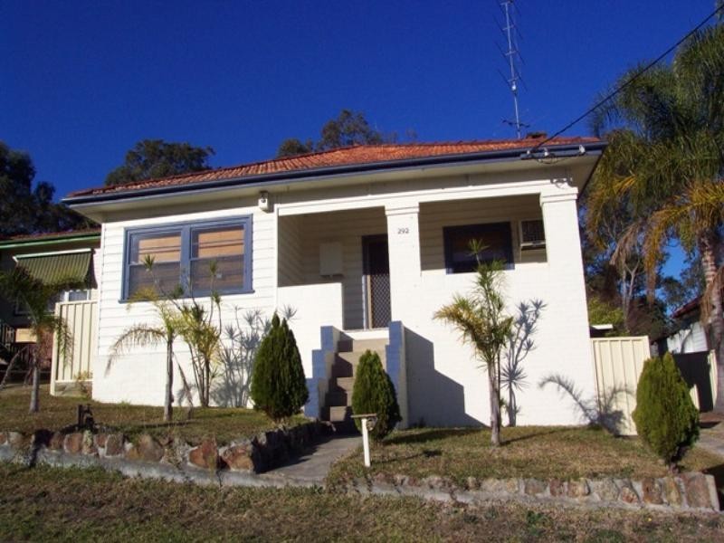 292 Main Road, Fennell Bay NSW 2283