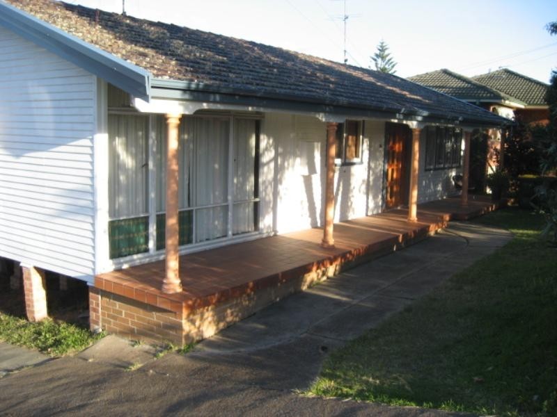 26 Williams Street, Teralba NSW 2284