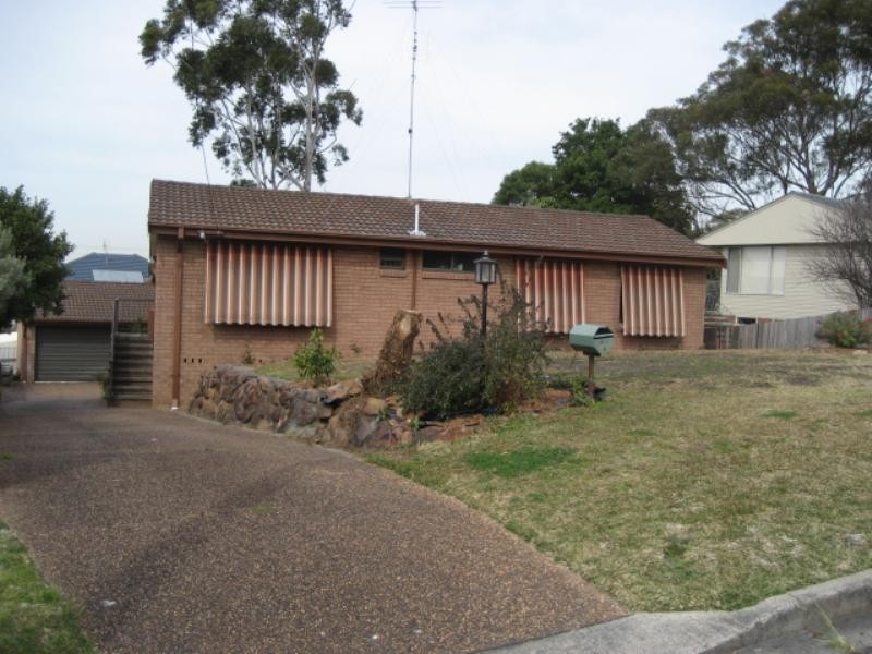 4 Ralfe Crescent, Kilaben Bay NSW 2283