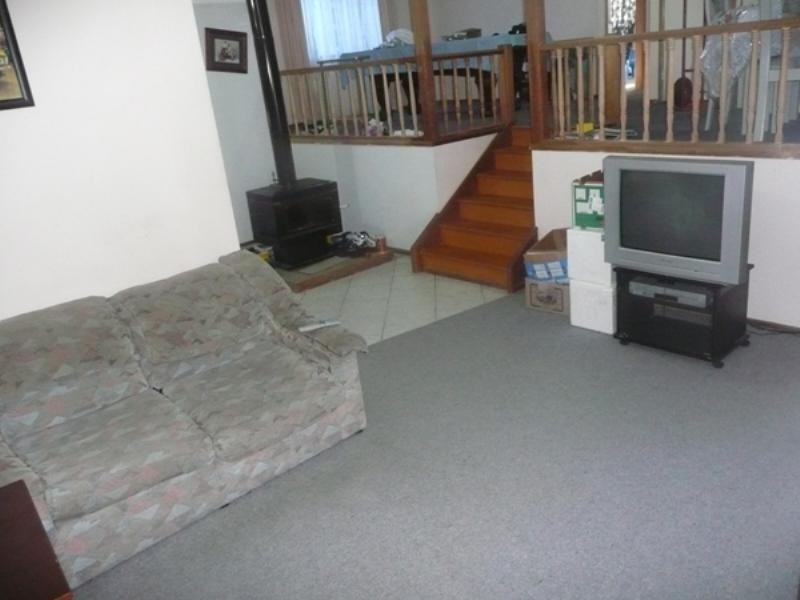 4 Fremantle Drive, Woodrising NSW 2284