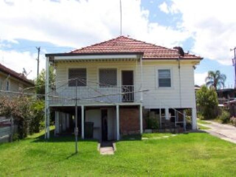 24 Prince Street, Fennell Bay NSW 2283