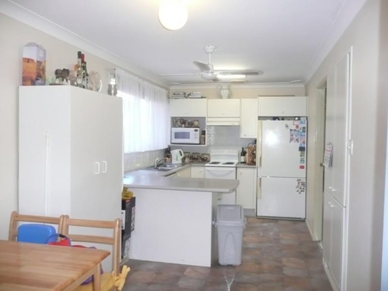 27 Hampstead Way, Rathmines NSW 2283