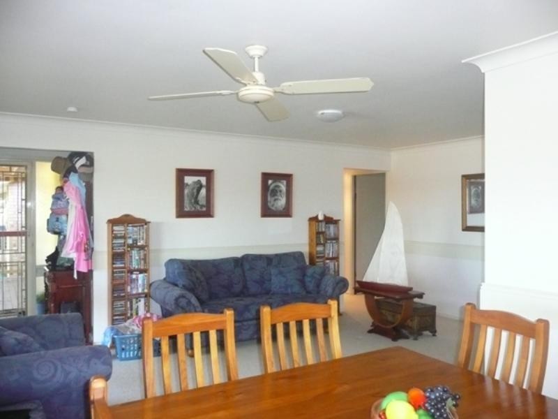 27 Hampstead Way, Rathmines NSW 2283