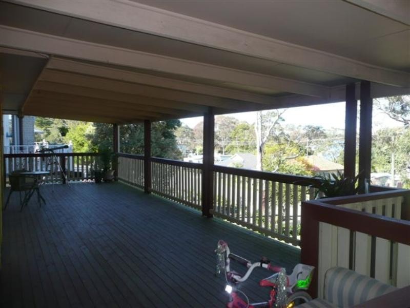 27 Hampstead Way, Rathmines NSW 2283