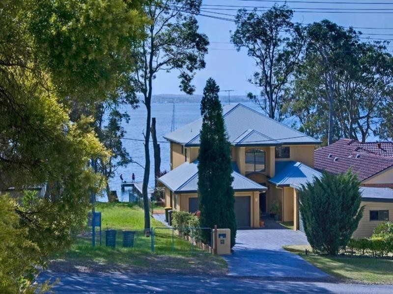 130 Watkins Road, Wangi Wangi NSW 2267